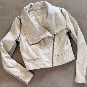 Women's Yigal Azrouel Light Silver lamb leather Cropped Moto Jacket, size 0